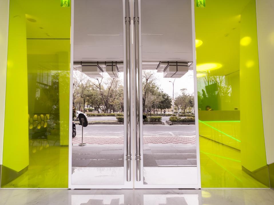 Royal Hotel Group- Central Park Branch Kaohsiung Extérieur photo